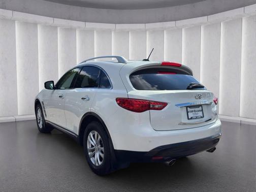 2011 INFINITI FX35 Base