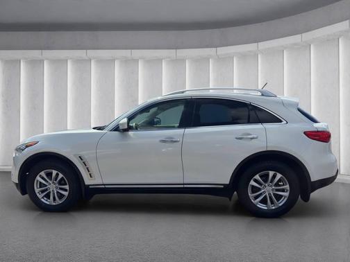 2011 INFINITI FX35 Base