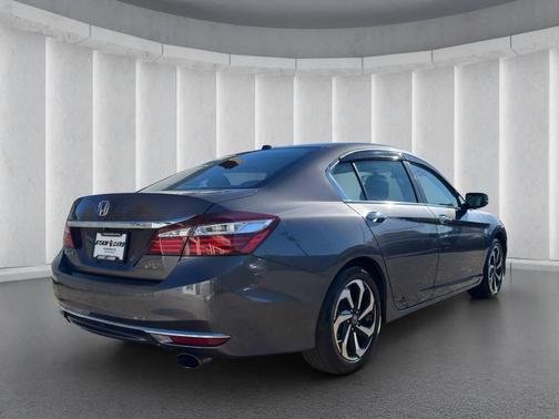 2017 Honda Accord EX