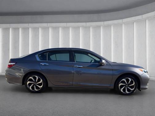 2017 Honda Accord EX