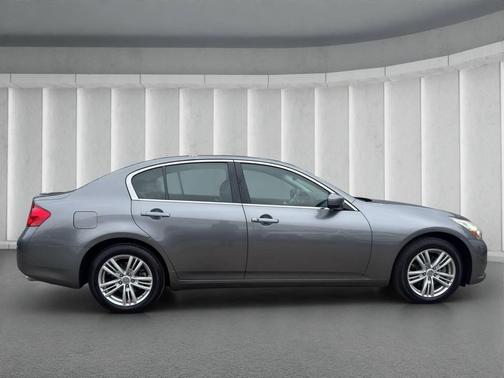 2013 INFINITI G37x Base