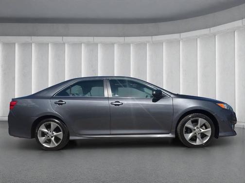 Magnetic Gray Metallic 2012 Toyota Camry SE