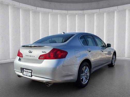 2012 INFINITI G25x Base