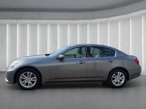 2013 INFINITI G37x Base