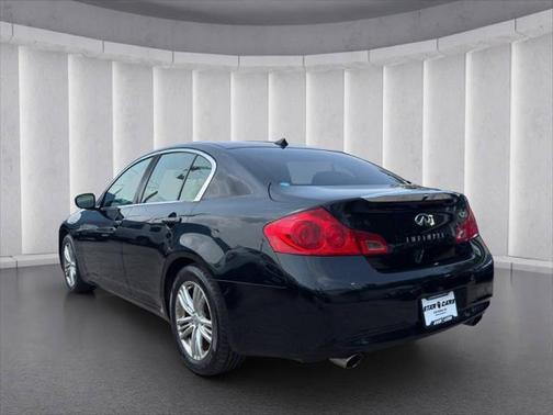 2012 INFINITI G25 Journey