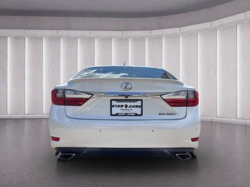 Eminent White Pearl 2016 Lexus ES 350 Base