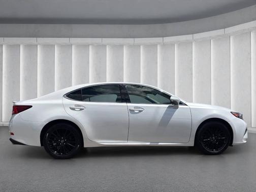 Eminent White Pearl 2016 Lexus ES 350 Base