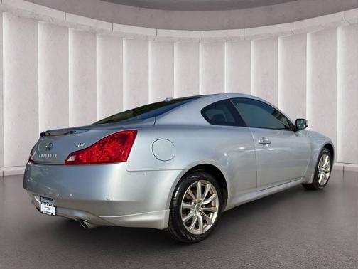 2012 INFINITI G37x Base