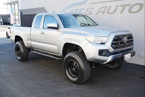 2019 Toyota Tacoma SR