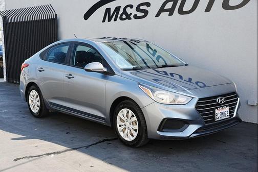 2020 Hyundai Accent SE
