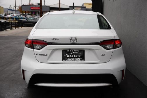 2022 Toyota Corolla LE