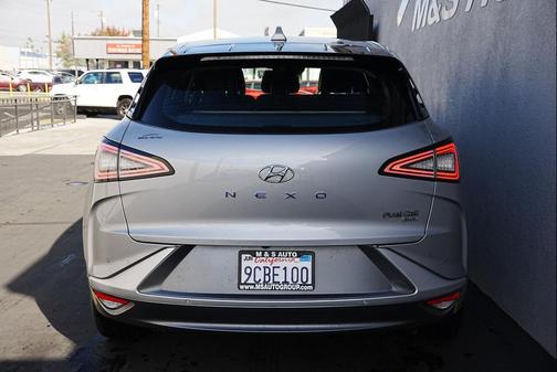 2022 Hyundai NEXO Blue