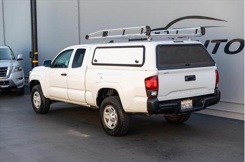 2019 Toyota Tacoma SR
