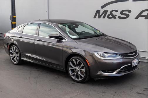 2016 Chrysler 200 C