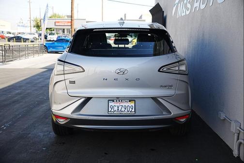 2022 Hyundai NEXO Blue