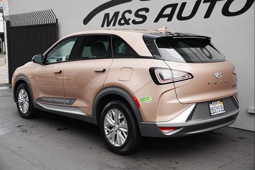 2022 Hyundai NEXO Blue