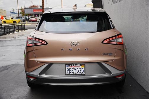 2022 Hyundai NEXO Blue