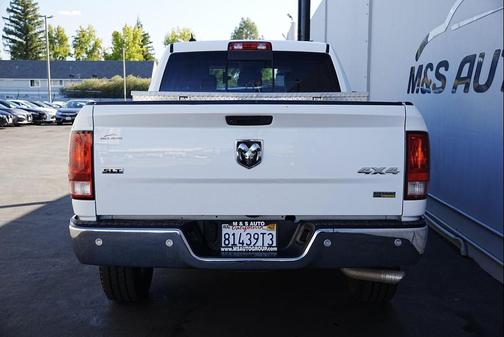 2019 RAM 1500 SLT