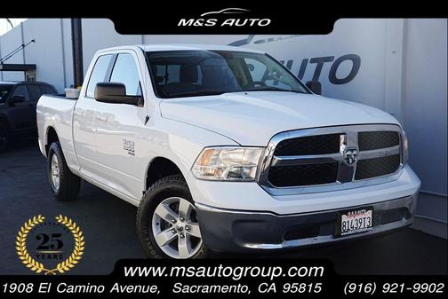 2019 RAM 1500 SLT