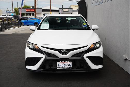 2024 Toyota Camry SE