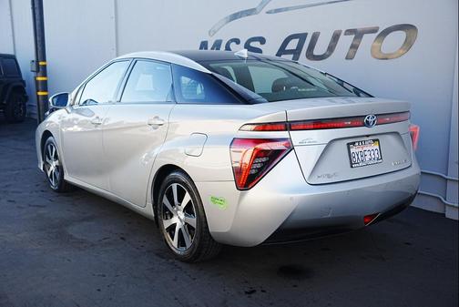 2018 Toyota Mirai Base