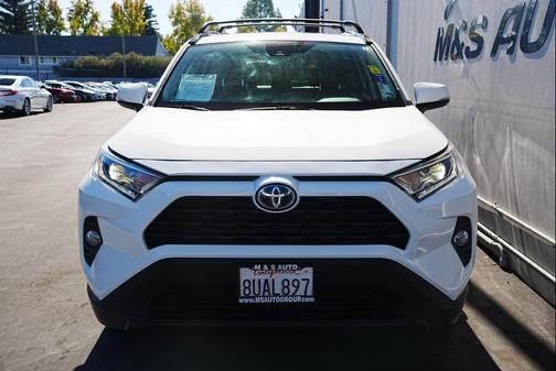 2021 Toyota RAV4 Hybrid XLE
