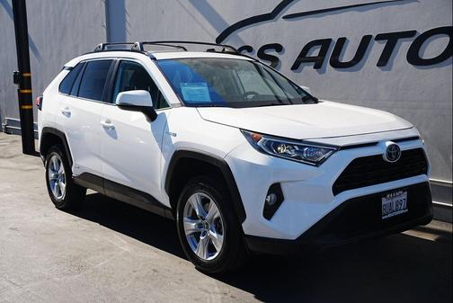 2021 Toyota RAV4 Hybrid XLE