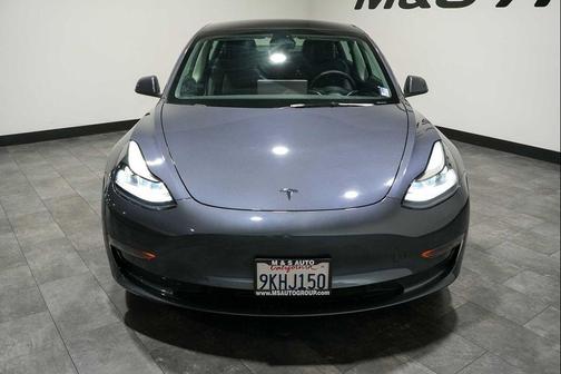 Midnight Silver Metallic 2023 Tesla Model 3 Standard Range