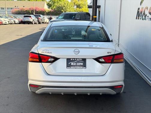 2024 Nissan Altima 2.5 SV