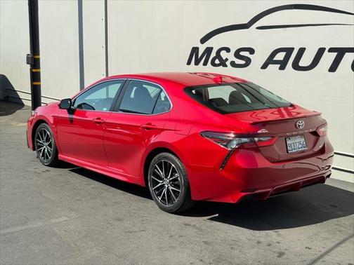 2021 Toyota Camry SE