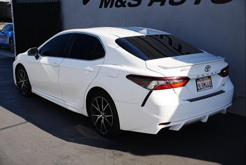 2024 Toyota Camry SE