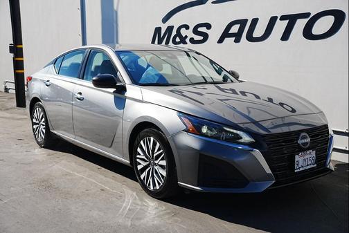 2024 Nissan Altima 2.5 SV