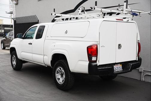 2020 Toyota Tacoma SR