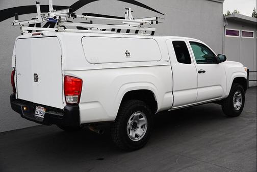 2020 Toyota Tacoma SR