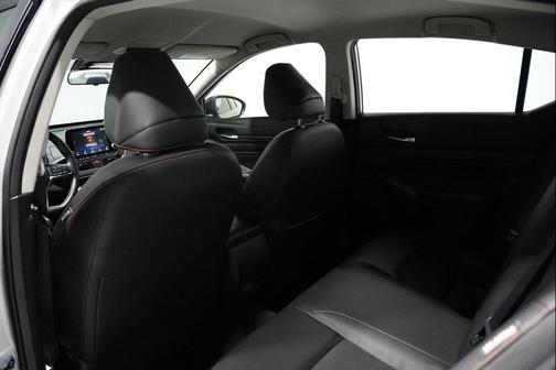 2022 Nissan Altima SR FWD