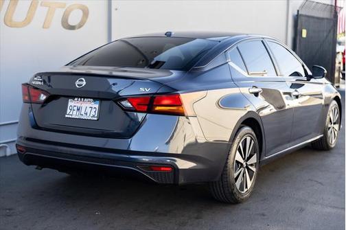 2021 Nissan Altima 2.5 SV
