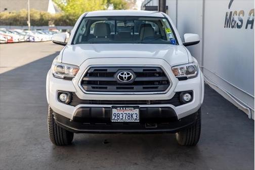 2017 Toyota Tacoma SR5