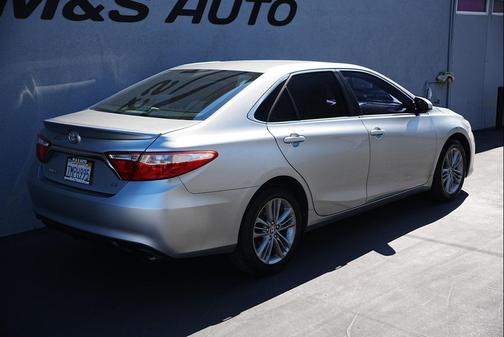 2015 Toyota Camry SE