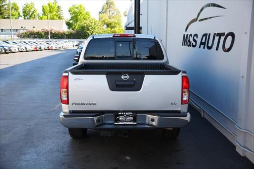 2017 Nissan Frontier SV