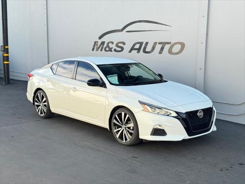 2022 Nissan Altima SR FWD