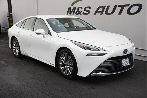 2022 Toyota Mirai Base
