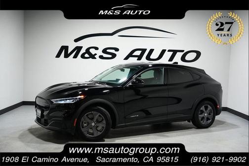 2022 Ford Mustang Mach-E Select