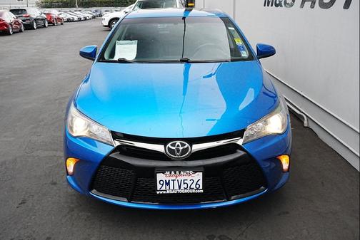 2016 Toyota Camry SE w/Special Edition Pkg