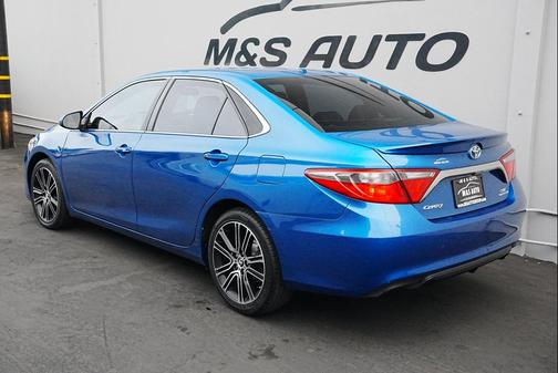 2016 Toyota Camry SE w/Special Edition Pkg