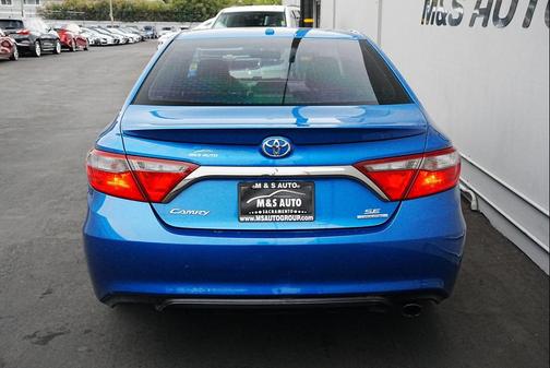 2016 Toyota Camry SE w/Special Edition Pkg