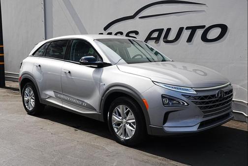 2022 Hyundai NEXO Blue