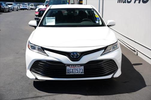 2019 Toyota Camry Hybrid LE