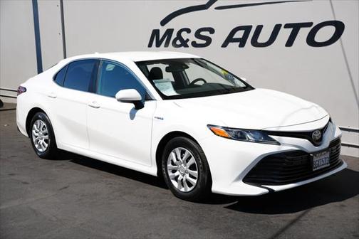 2019 Toyota Camry Hybrid LE