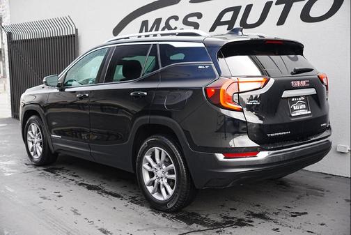 2024 GMC Terrain SLT