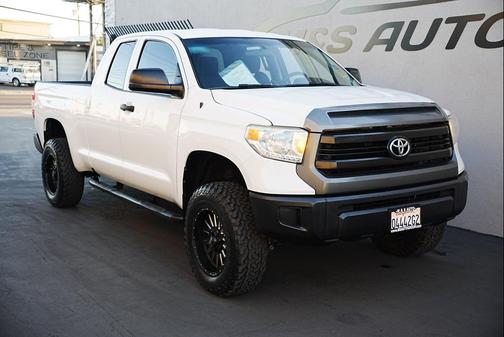 2017 Toyota Tundra SR
